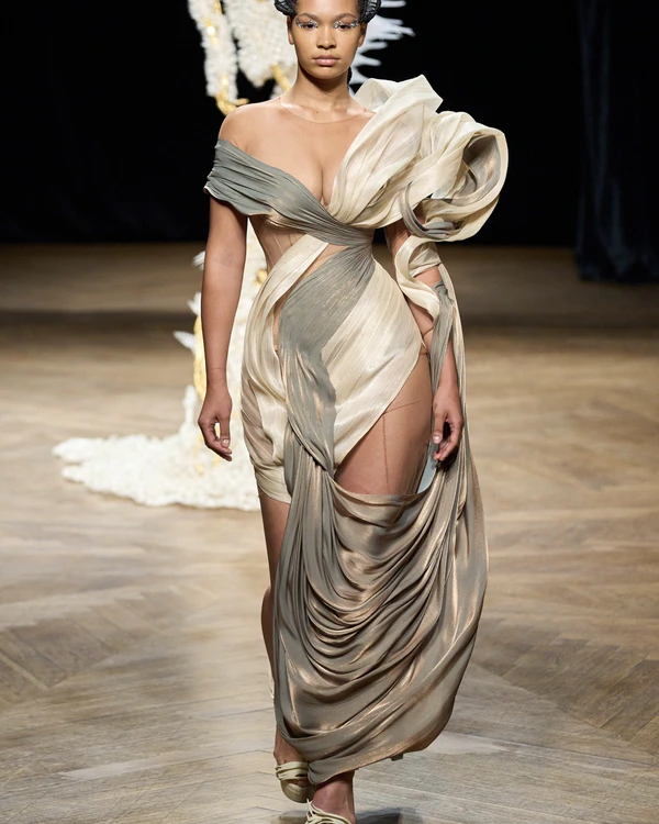 The Best Wedding Looks from Paris Haute Couture Fashion Week F/W'22