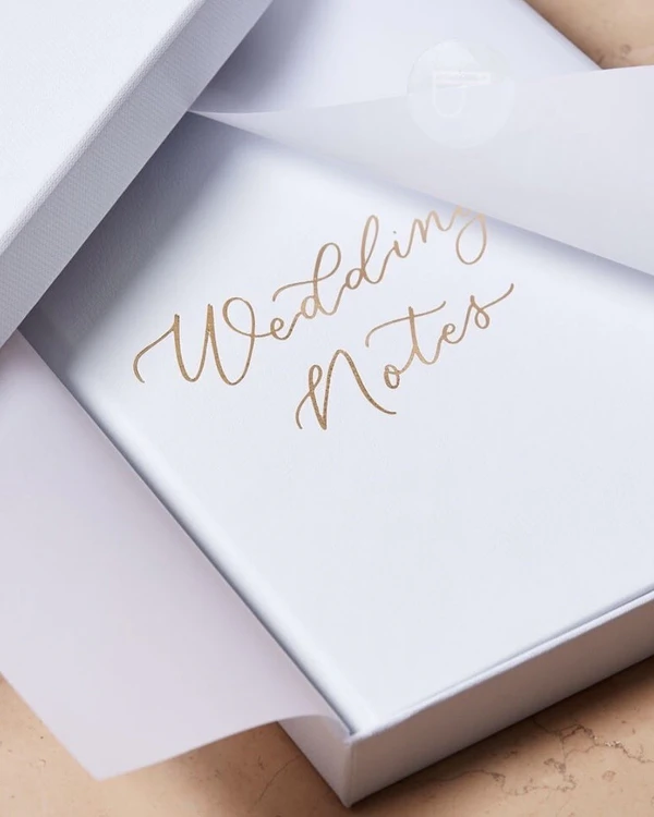 The 7 Best Places to Shop Your Unique Wedding Invitations