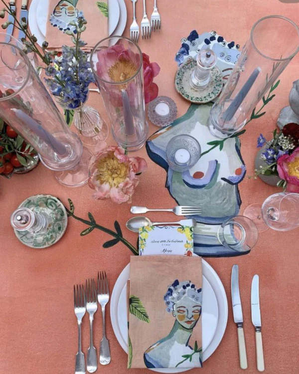 40 Place Settings Trends in 2025 to Transform Your Wedding Table