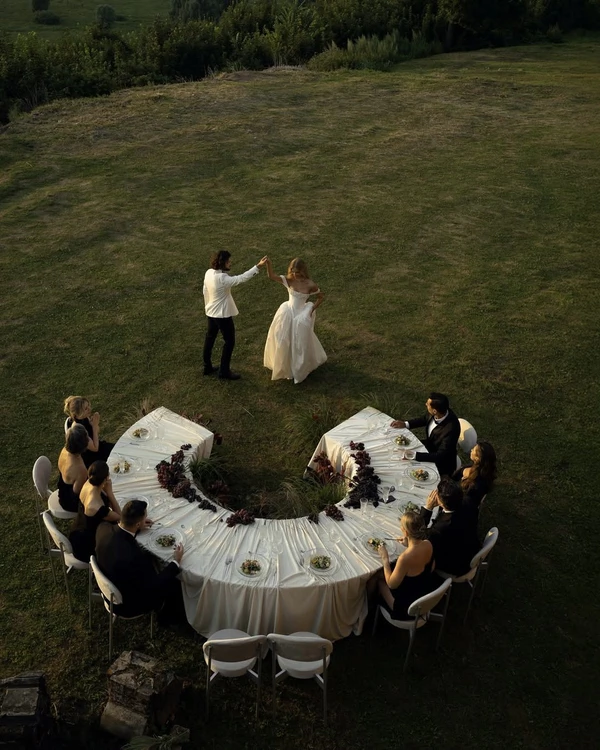 Planning a Wedding Without a Wedding Planner? Here's What to Consider First