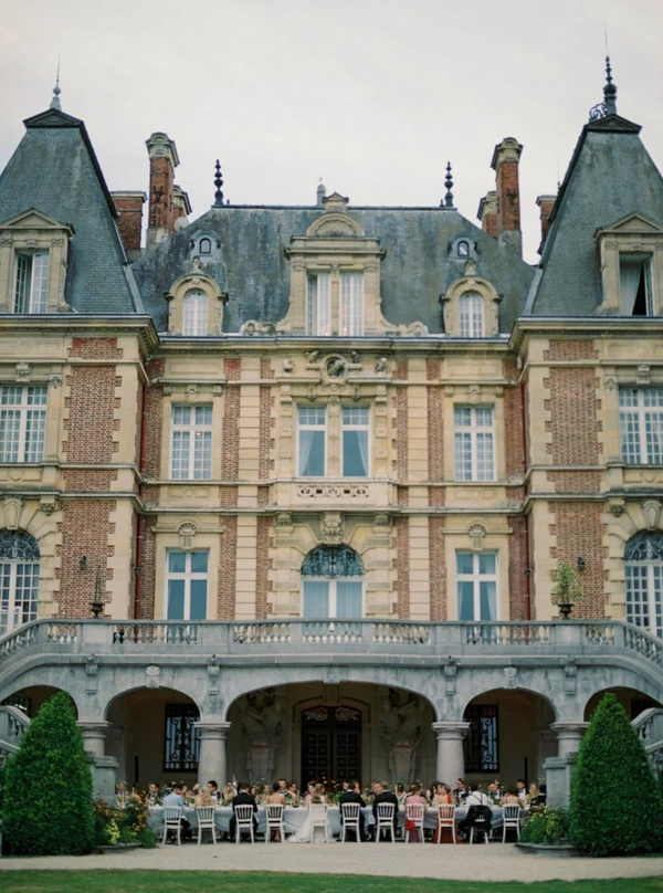 <a href="https://www.instagram.com/chateaubouffemont/" target="_blank" rel="noopener noreferrer">Château Bouffémont</a>, Photography: <a href="https://www.instagram.com/p/DaEbTmomr39/?img_index=6" target="_blank" rel="noopener noreferrer">Jaime Denise</a>