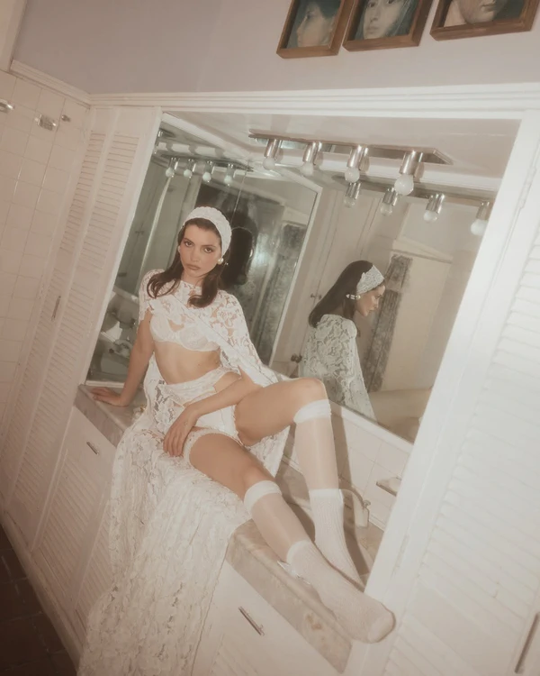 Photography: <a href="https://www.instagram.com/p/DDfXyGfRYsC/?img_index=2">Camila Urrea</a>