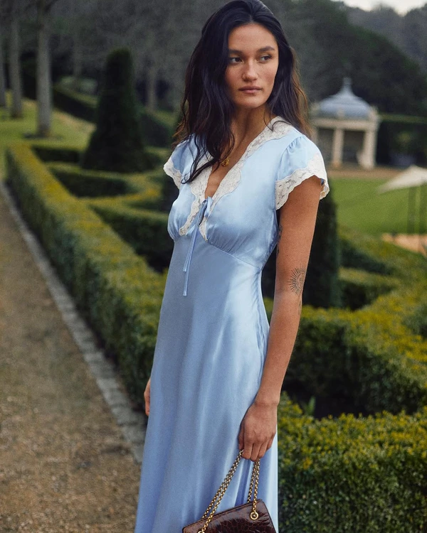 35 Bridesmaid Dresses for Every Wedding Style & Dress Code