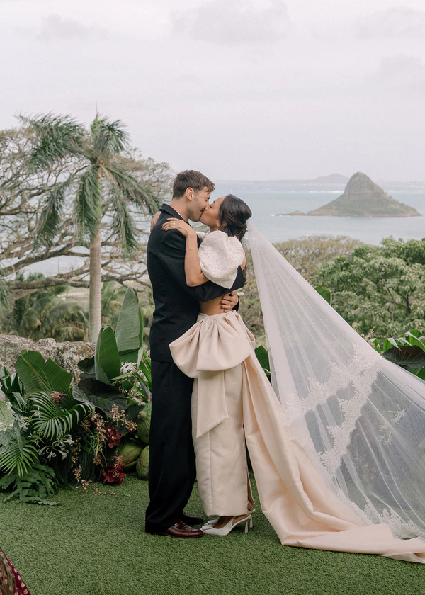 A Bold & Artfully Designed Wedding on the Lush Tropical Shores of Oahu, Hawaii