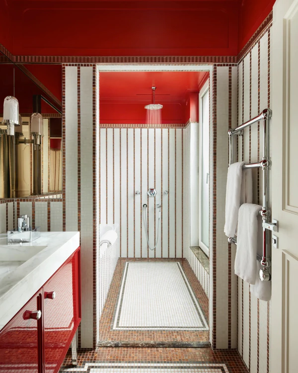 10 Romantic New Hotels in Paris