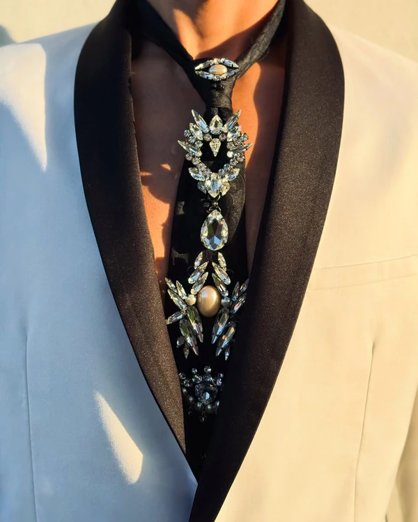 <a href="https://www.instagram.com/houseofemmanuele/p/DUKuq42iZub/?hl=en&amp;img_index=3">House of Emmanuele</a>