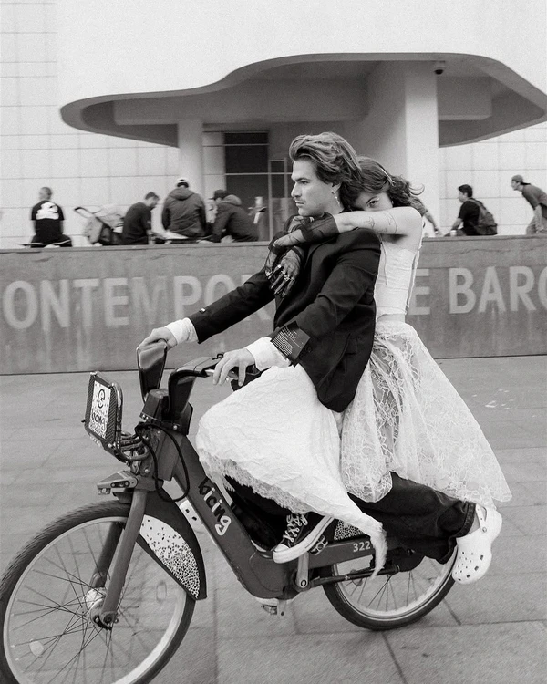 40 Must-Save Editorial Wedding Photo Ideas for the Fashion-Forward Couple