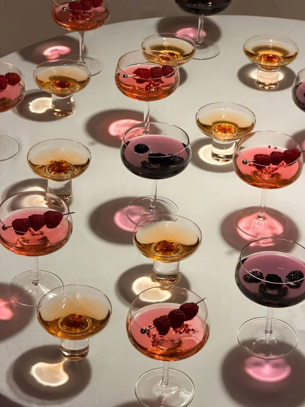 9 Refreshing Non-Alcoholic Wedding Drink Ideas Your Guests Will Love — photo 1