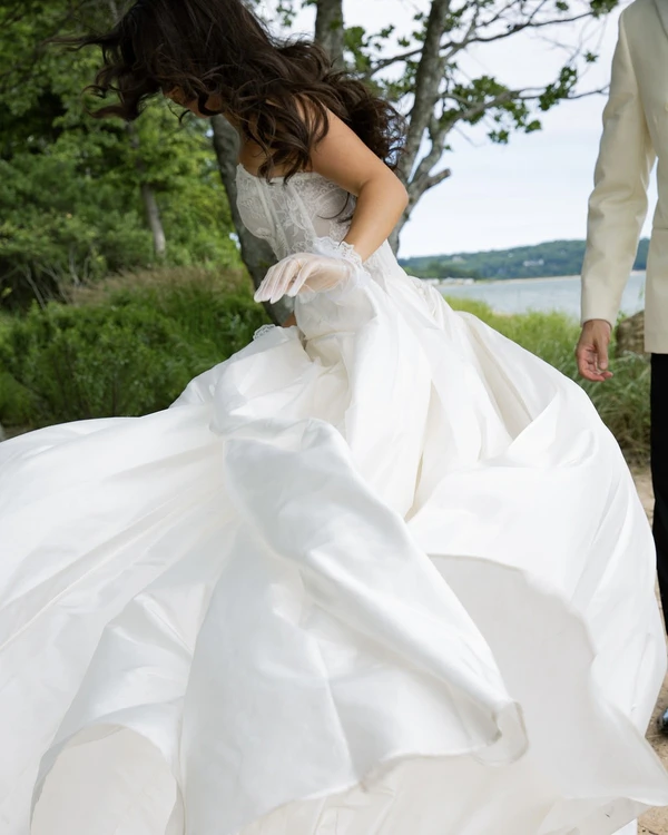 A Stylish Vintage Wedding on Long Island’s North Fork