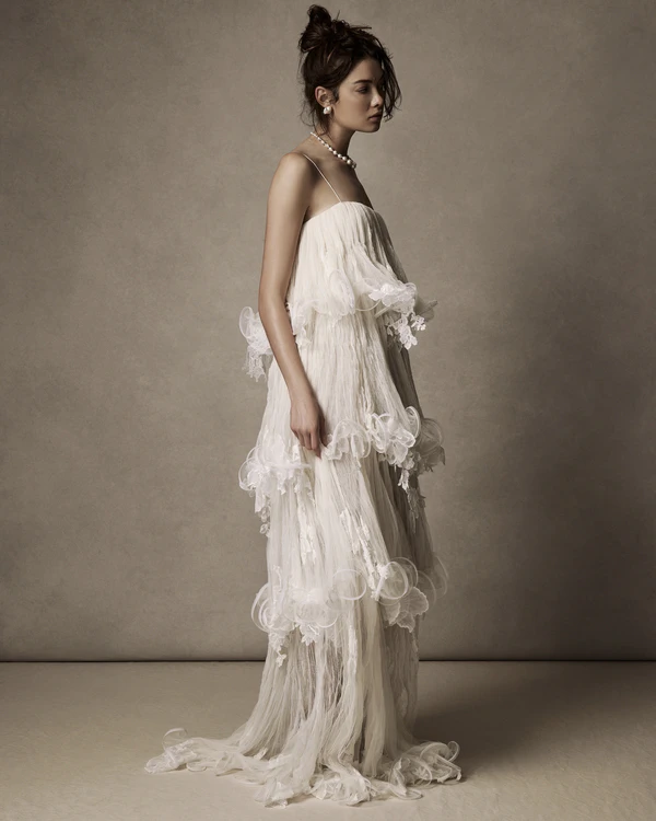 Perfect Lace Bridal Gowns