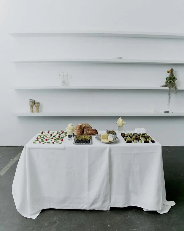 Trend: Modern Grazing Tables