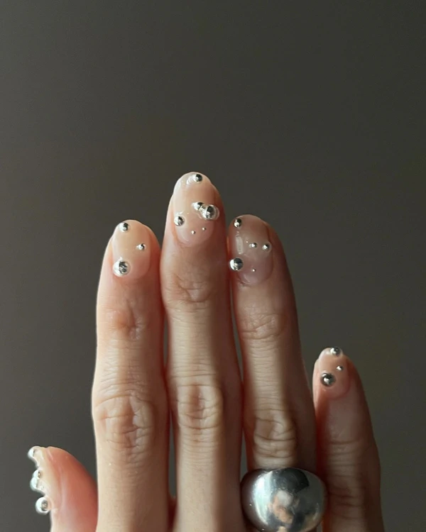 30 Nail Designs to Try This Holiday Season — photo 2