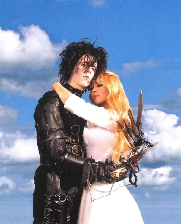 26 Couples Halloween Costume Ideas for 2025
