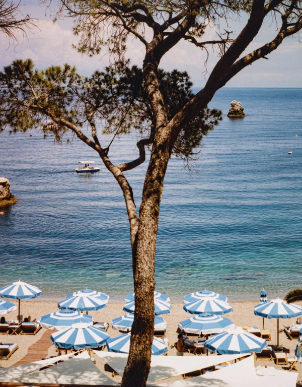 <a href="https://www.instagram.com/p/DVTS_N_AZ28/?img_index=1">Villa Sant' Andrea</a>