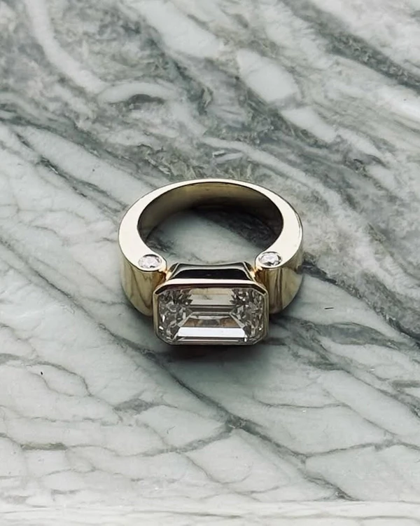 50 Iconic Vintage Engagement Ring Styles & Cuts