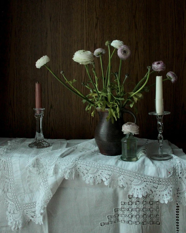 7 Brands for Unique Wedding Table Linens