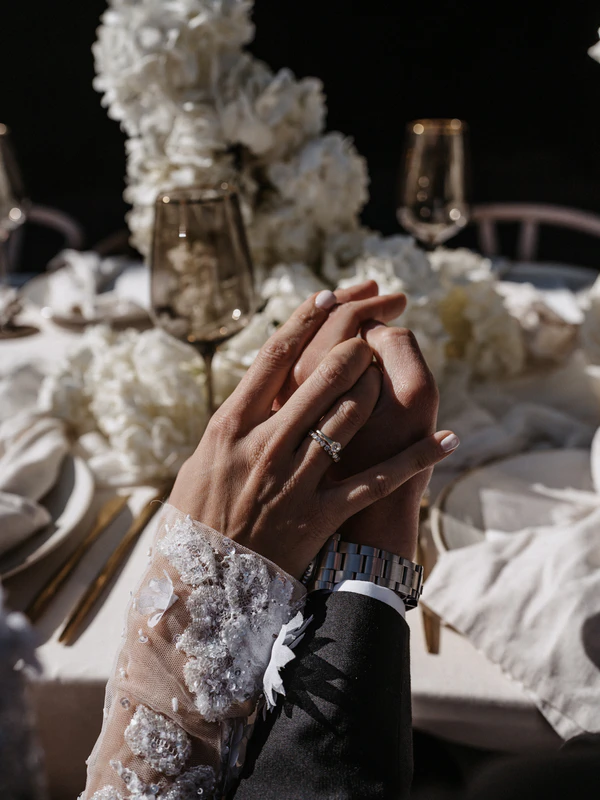 Romantic Wedding Editorial on Lake Como