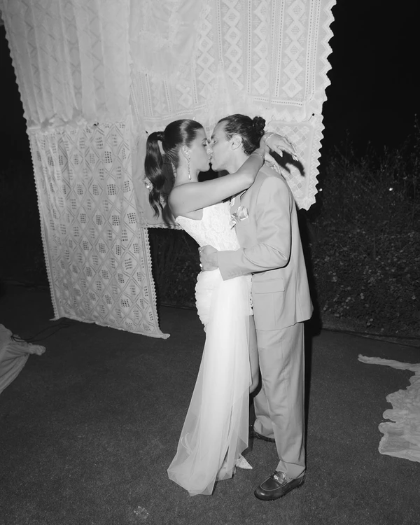A Four-Day Fuchsia-Filled Seaside Wedding in Crete