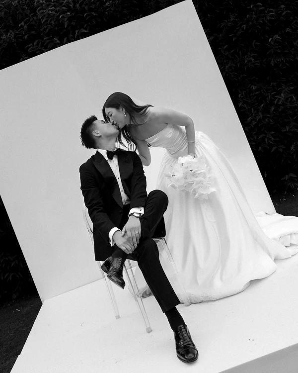 An Elegant Garden Wedding with a Traditional Korean Twist — photo 1