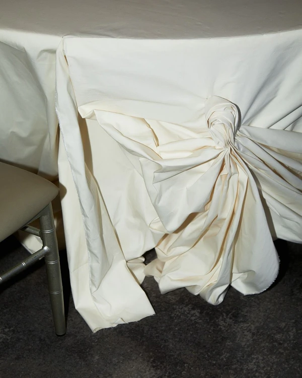 Trend: Knotted Tablecloths