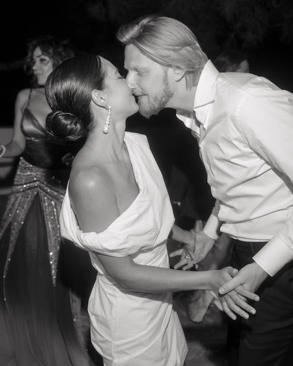 An Intimate Greek Island Wedding