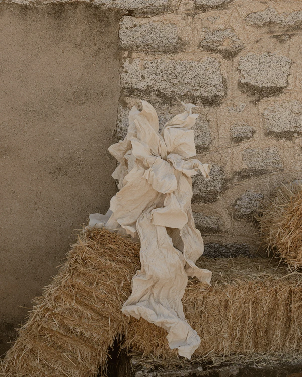 A Playful & Artistic Rural Wedding in Countryside of Madrid