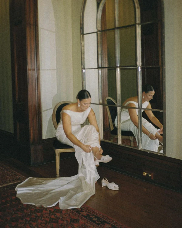 45 Must-Save Getting Ready Wedding Photos That Capture the Magic
