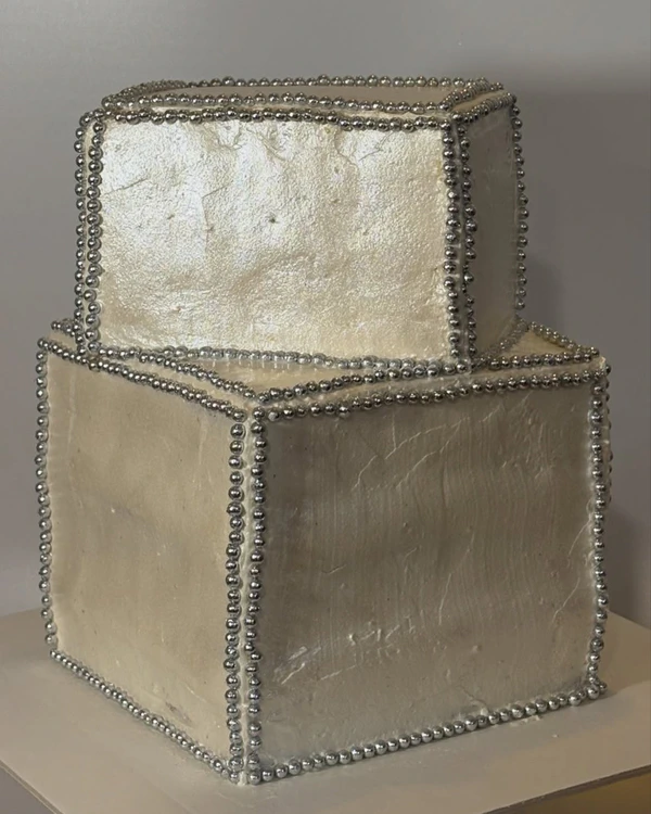 <a href="https://www.instagram.com/p/DTMrfSCEzPP/?img_index=2">Bakes Cakes Dough</a>