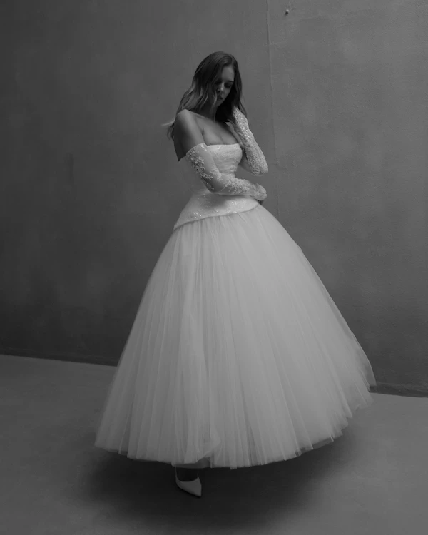 The Chicest Trends from the Fall '25 Bridal Collections