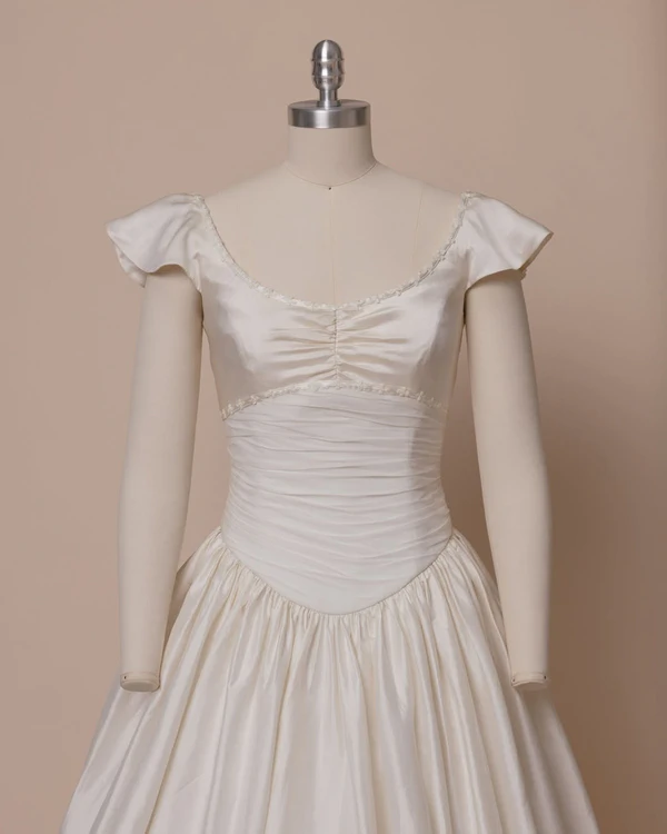 13 Vintage Bridal Boutiques in the US
