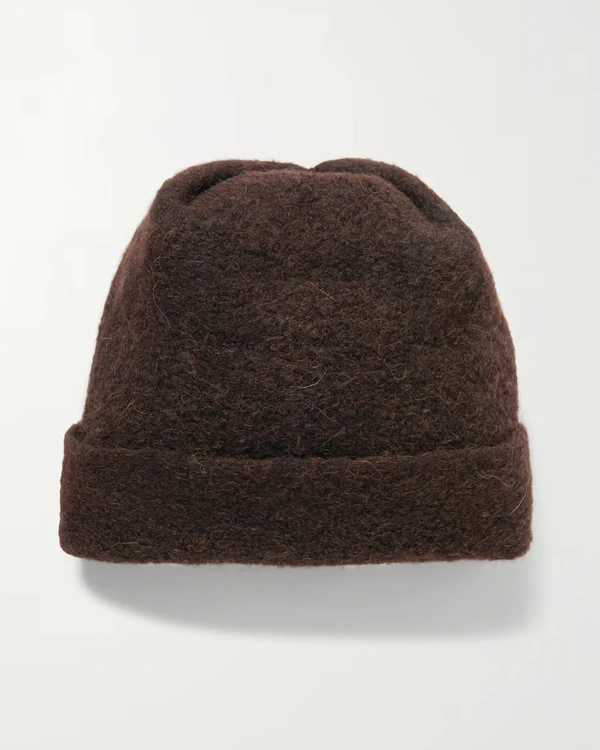 14 Trendy Winter Hats