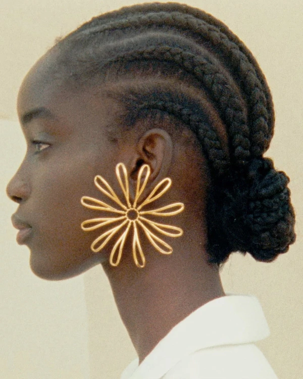 10 Floral Motif Jewelry — photo 1