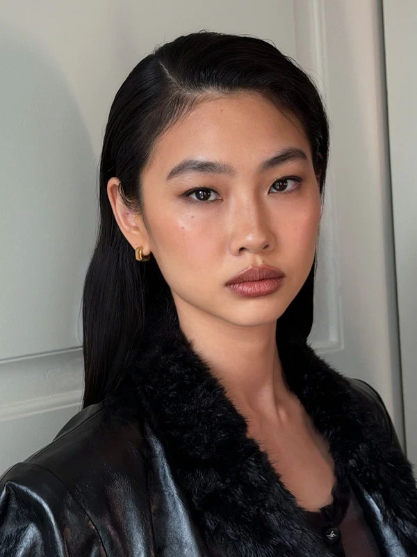 <a href="https://www.instagram.com/p/DYndy1vkdGB/?img_index=1">Nina Park</a>