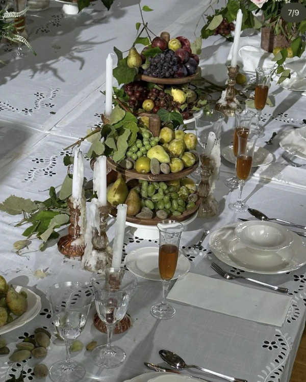 40 Place Settings Trends in 2025 to Transform Your Wedding Table