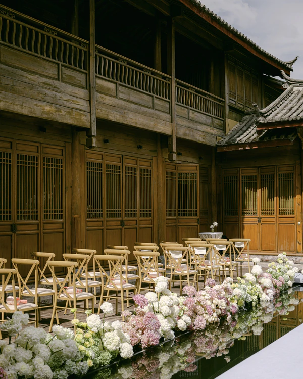 A Pastel-Drenched Chinese Celebration at Amandayan Amid the Mountainscapes of Lijiang