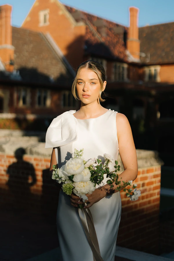 An Autumn Wedding Editorial: Reveling in Tranquility, Soft Light, and Stellar Dining