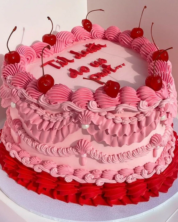 Trendy Wedding Cakes 2022