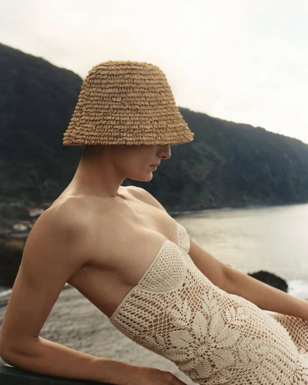 30 Chic Bridal Recovery Day Outfits — photo 1