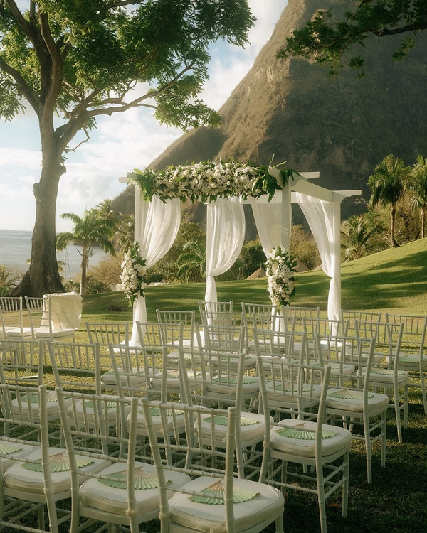 A Chic Tropical Wedding on the Shores of St. Lucia — photo 2
