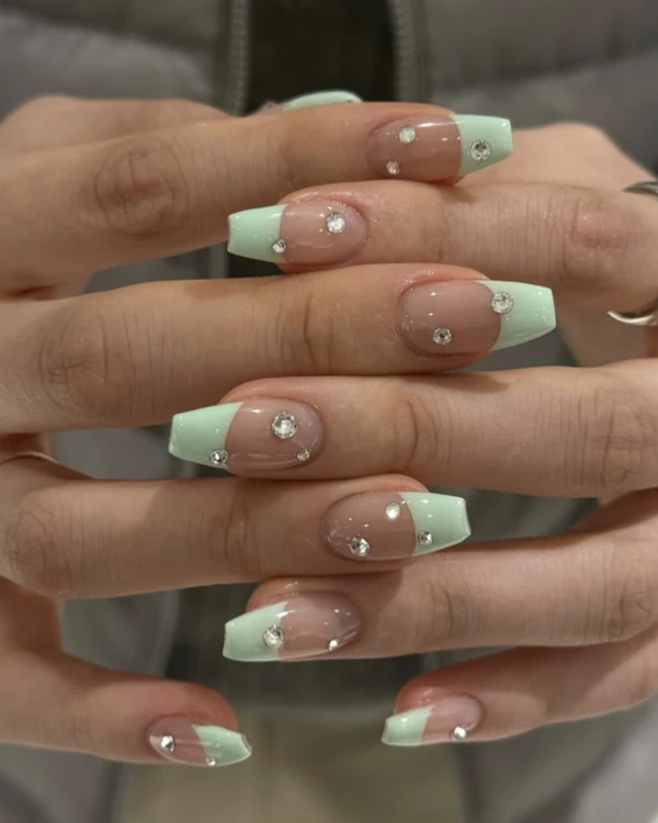 <a href="https://www.instagram.com/p/DXHOytEkhae/">The Nail</a>