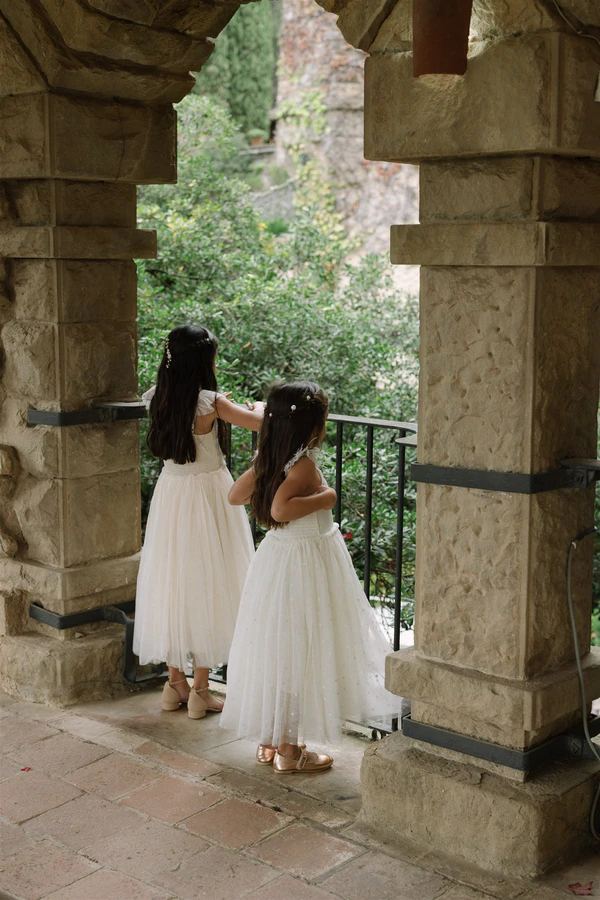 A Minimalistic Fall Wedding at La Baronia