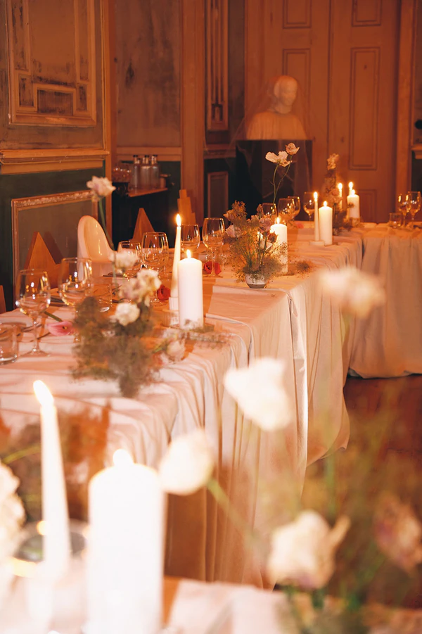 A Fever Dream Lisbon Wedding Where Art & History Collide at Palácio do Grilo