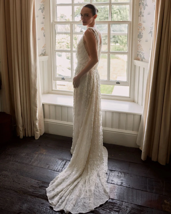 Liv Perez's 10 Essential Tips to Styling a Wedding Wardrobe