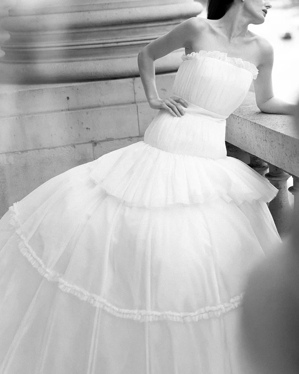 Introducing Amour Fou: The 2027 Couture Collection by Lilar Paris — photo 1
