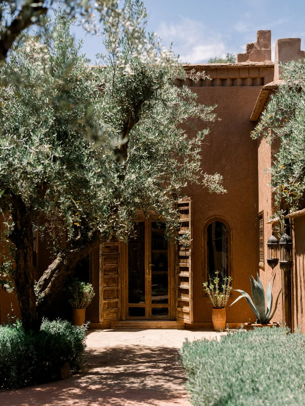 <a href="https://www.instagram.com/casaabracadabra" target="_blank" rel="noopener">Casa Abracadabra</a>, Photography: <a href="https://www.instagram.com/marc_photo_marrakech/p/DYPG6JaDOms/">Marc Photo</a>