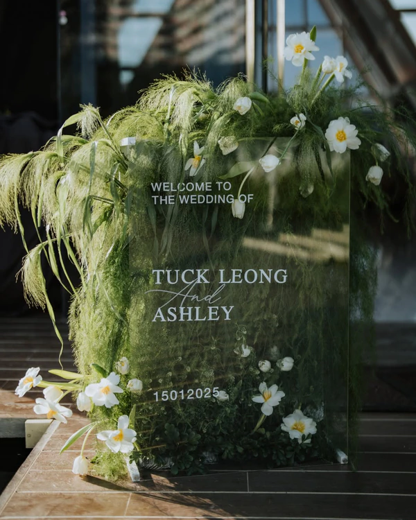 30 Unique Wedding Welcome Sign Ideas For a Stylish First Impression