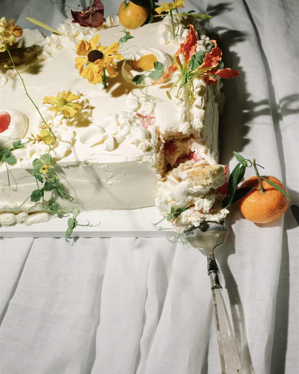 A Vibrant & Artistic Barcelona Wedding Amongst an Iconic Gaudi Masterpiece & Castle Garden