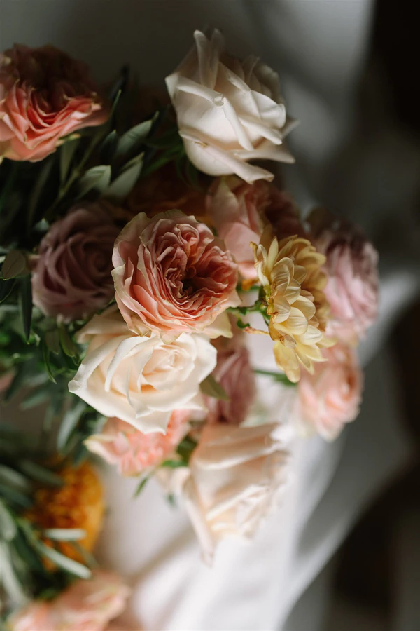 A Minimalistic Fall Wedding at La Baronia