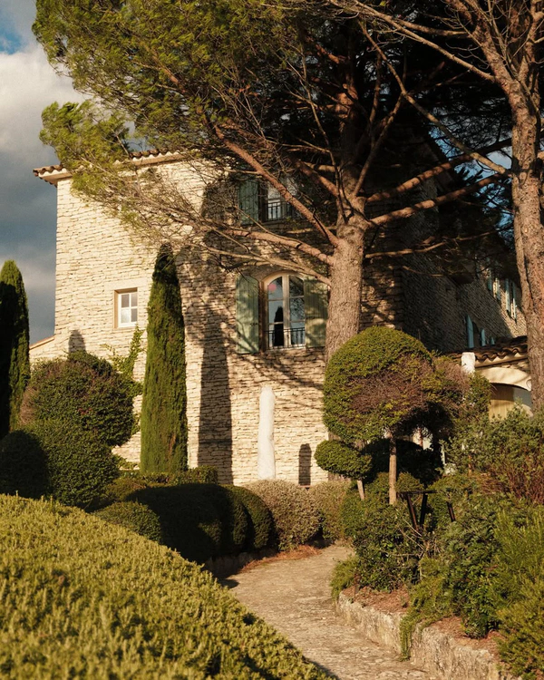 15 Stunning Boutique Hotels Perfect for Wedding Weekend Buyouts