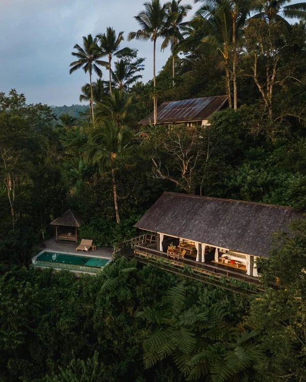 The Top Wedding & Honeymoon Destinations for 2025 According to Pinterest